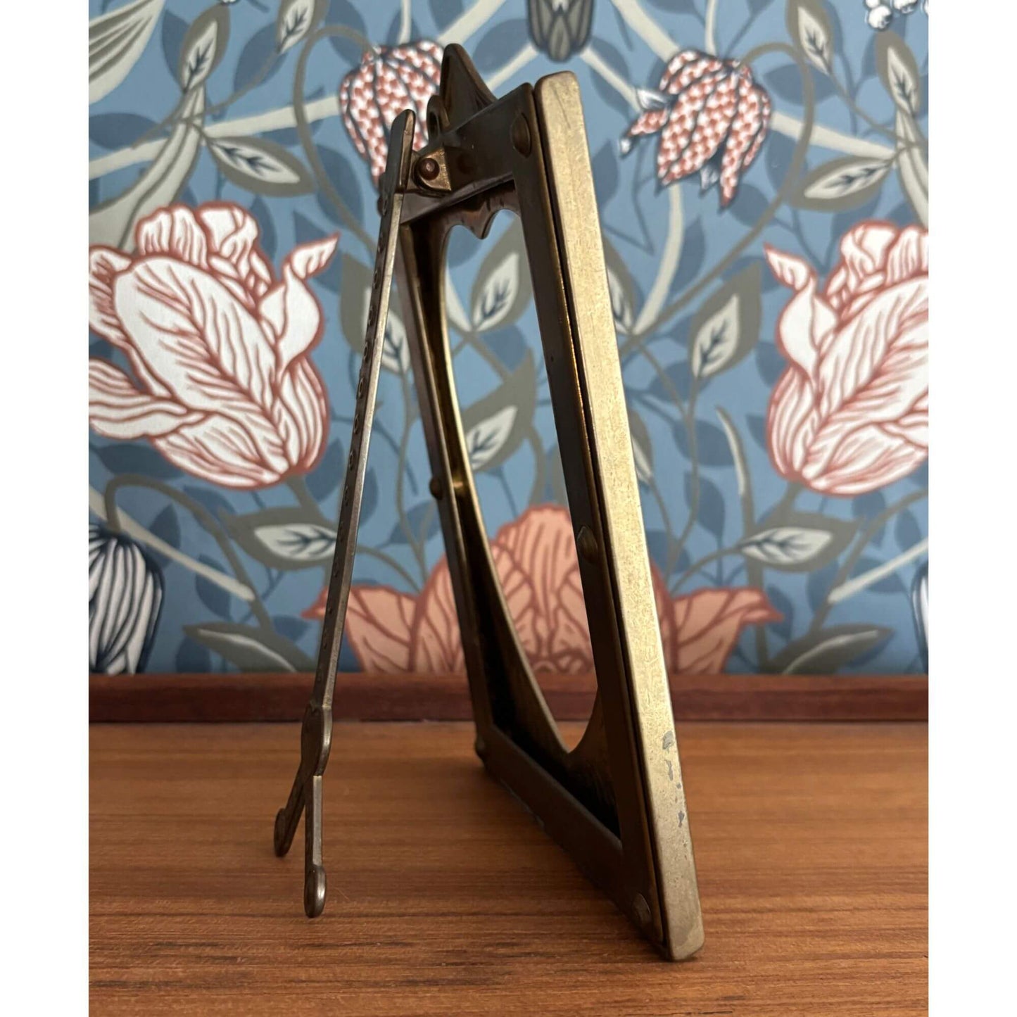 Vintage or Antique Victorian Heart Brass Frame image 3