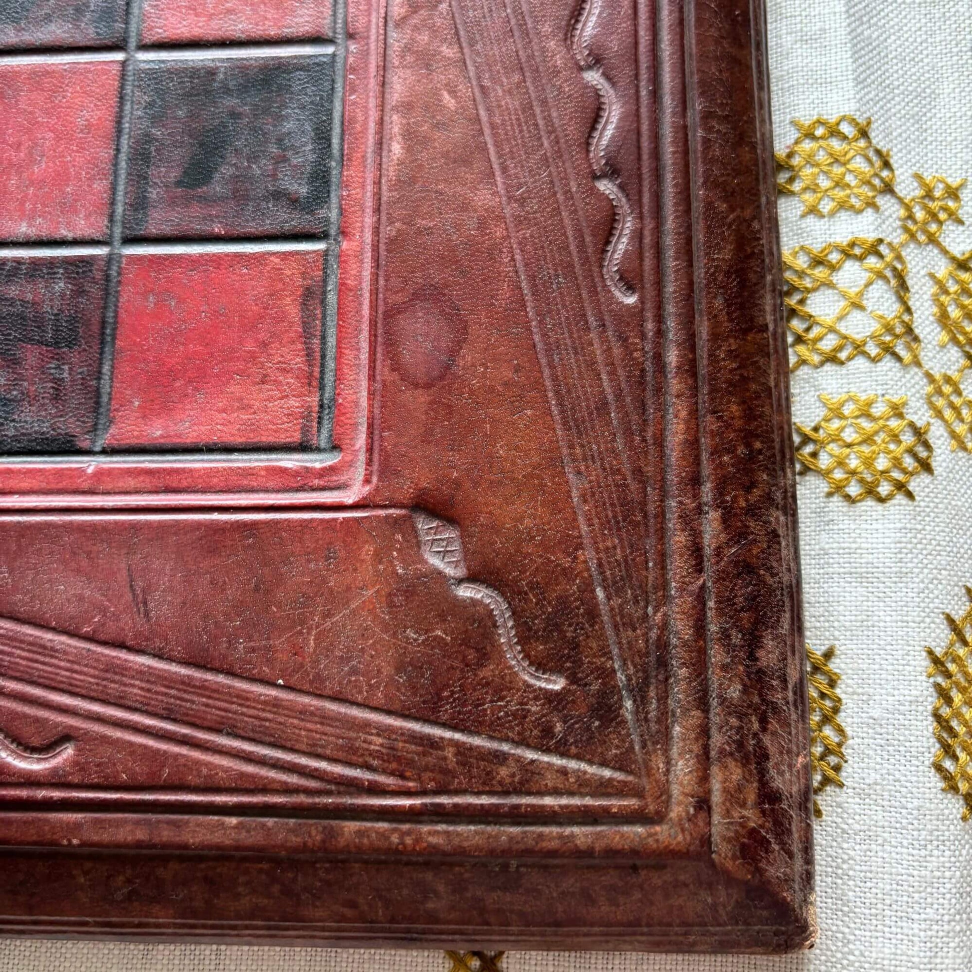 Vintage Hand Tooled Leather Chess Set Burgundy & Black image 9