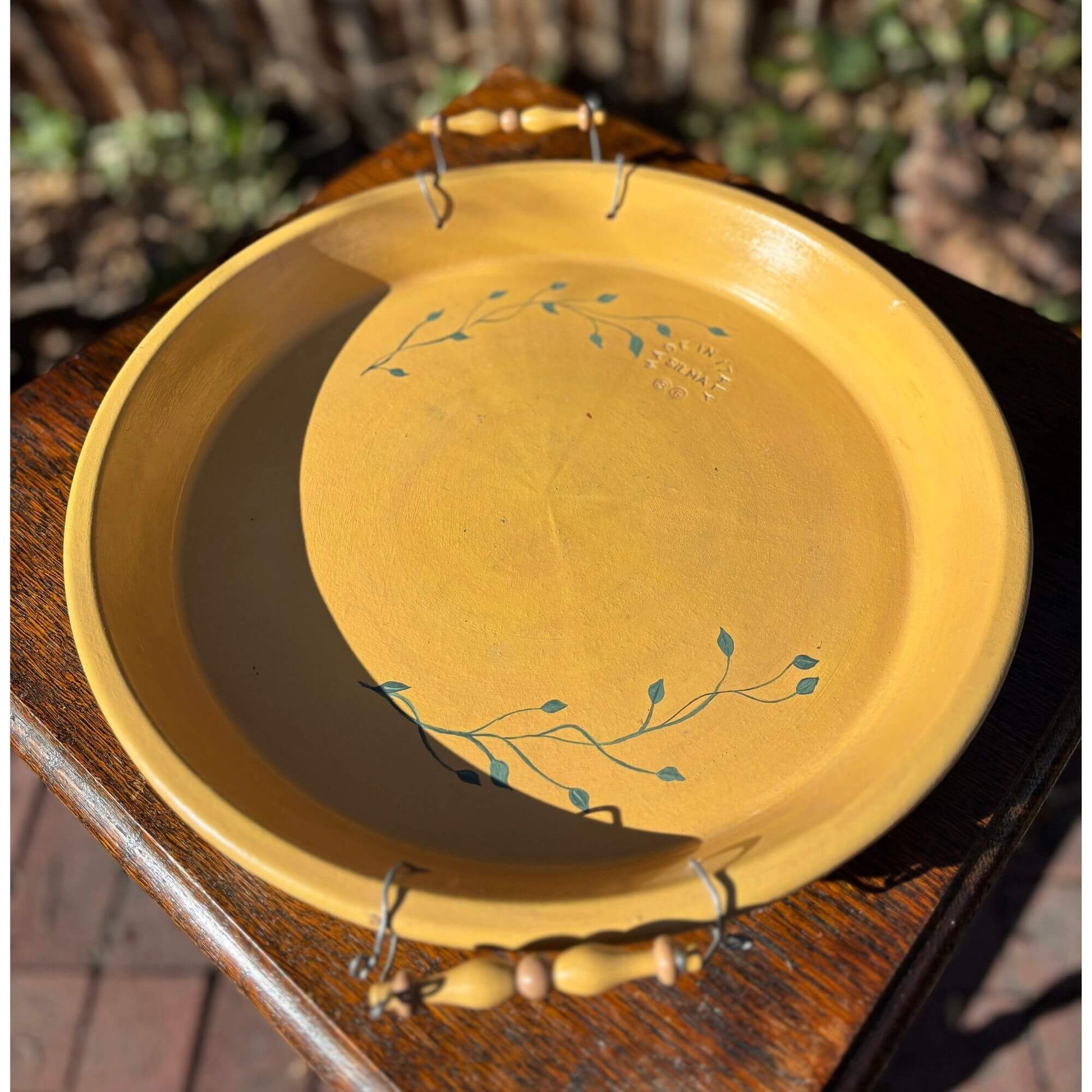 Large Terracotta Platter Hand-Painted Mustard Yellow with Ivy Made in Italy Silma image 0