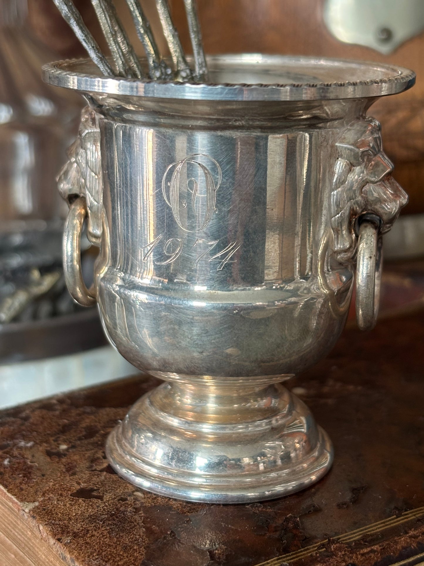 Vintage Sheffield English Silver Lion Head Handled Mini Trophy Urn Match Holder