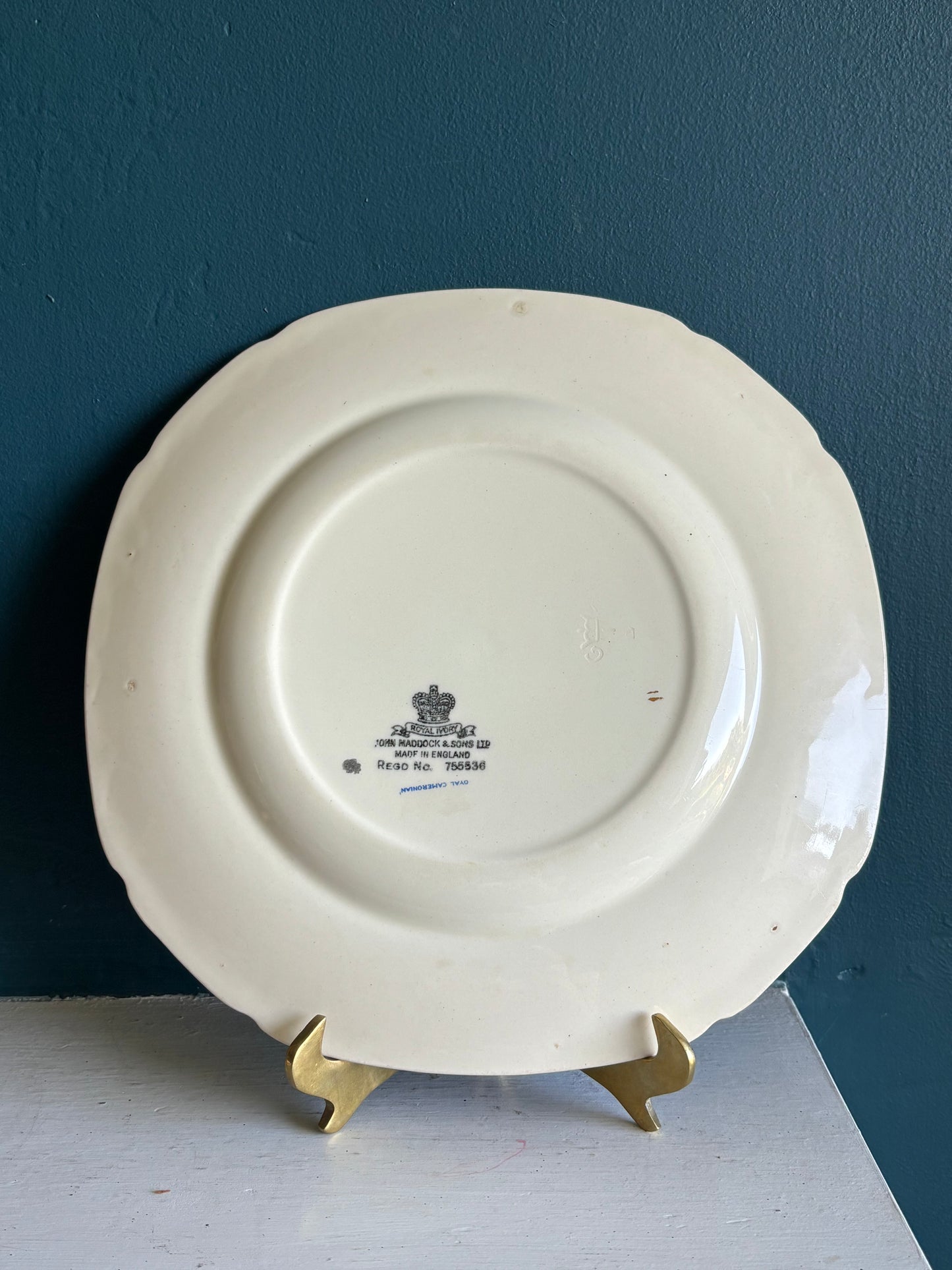 1920's-1930's Dinner Plate Royal Cameronian by John Maddock & Sons 10"