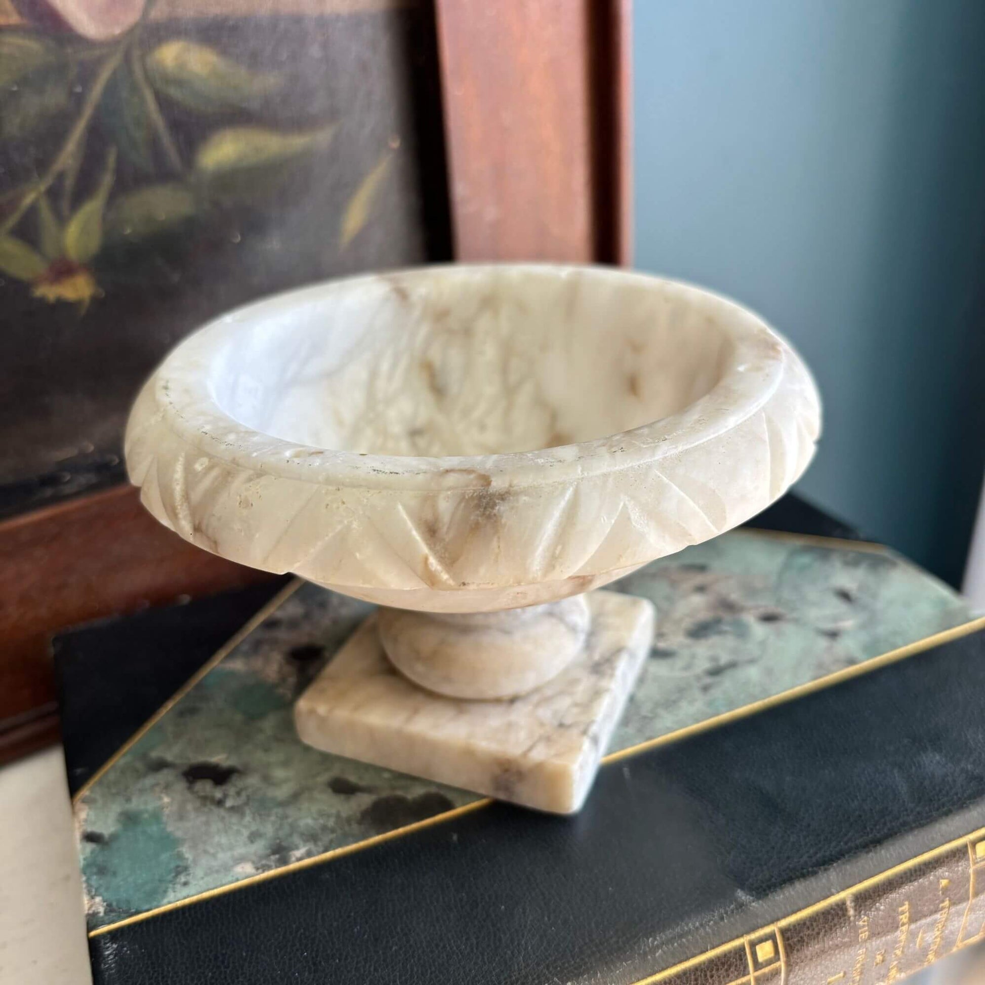 Vintage Alabaster Bird Bath Italian Carved image 1