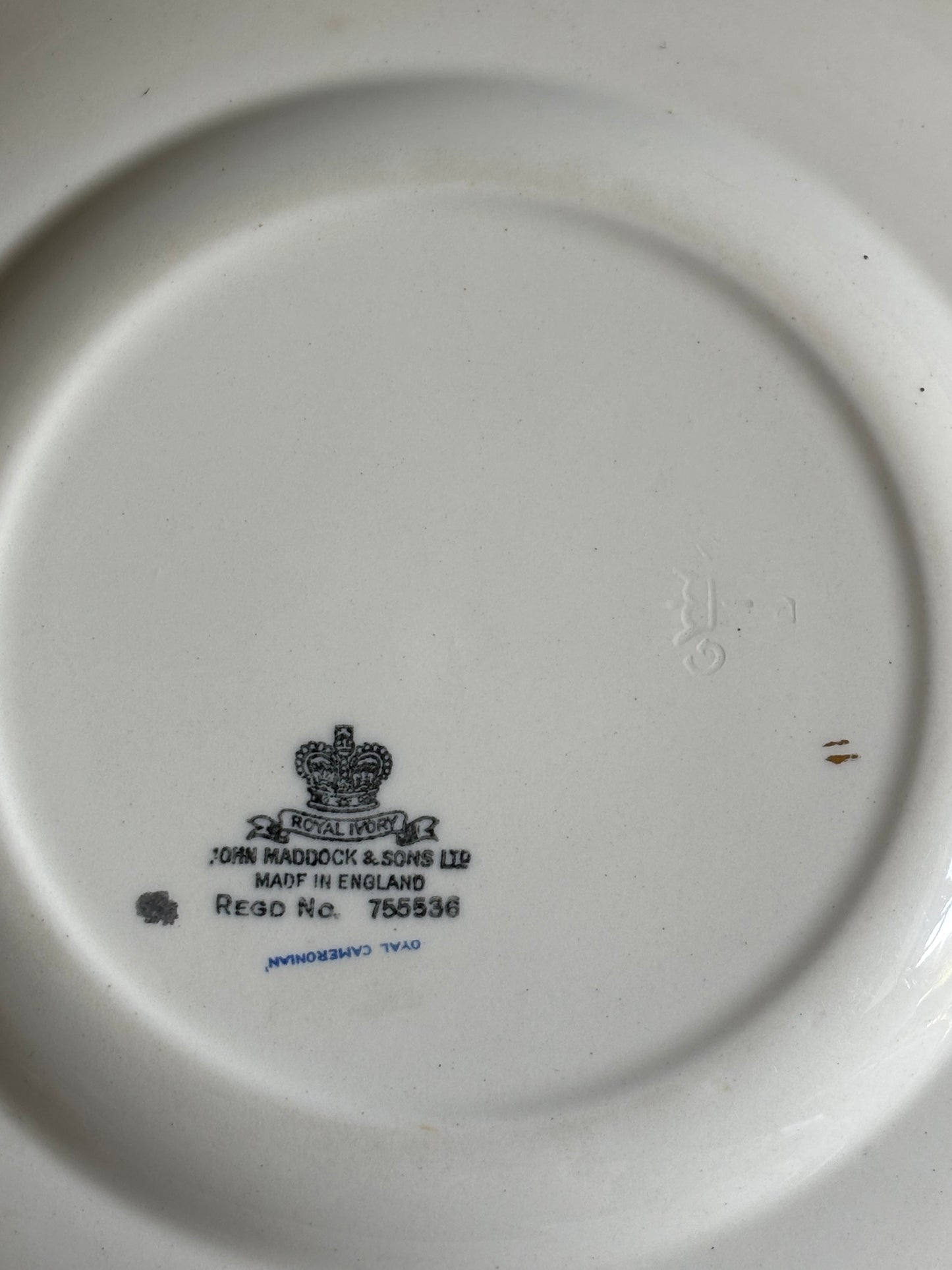 1920's-1930's Dinner Plate Royal Cameronian by John Maddock & Sons 10"