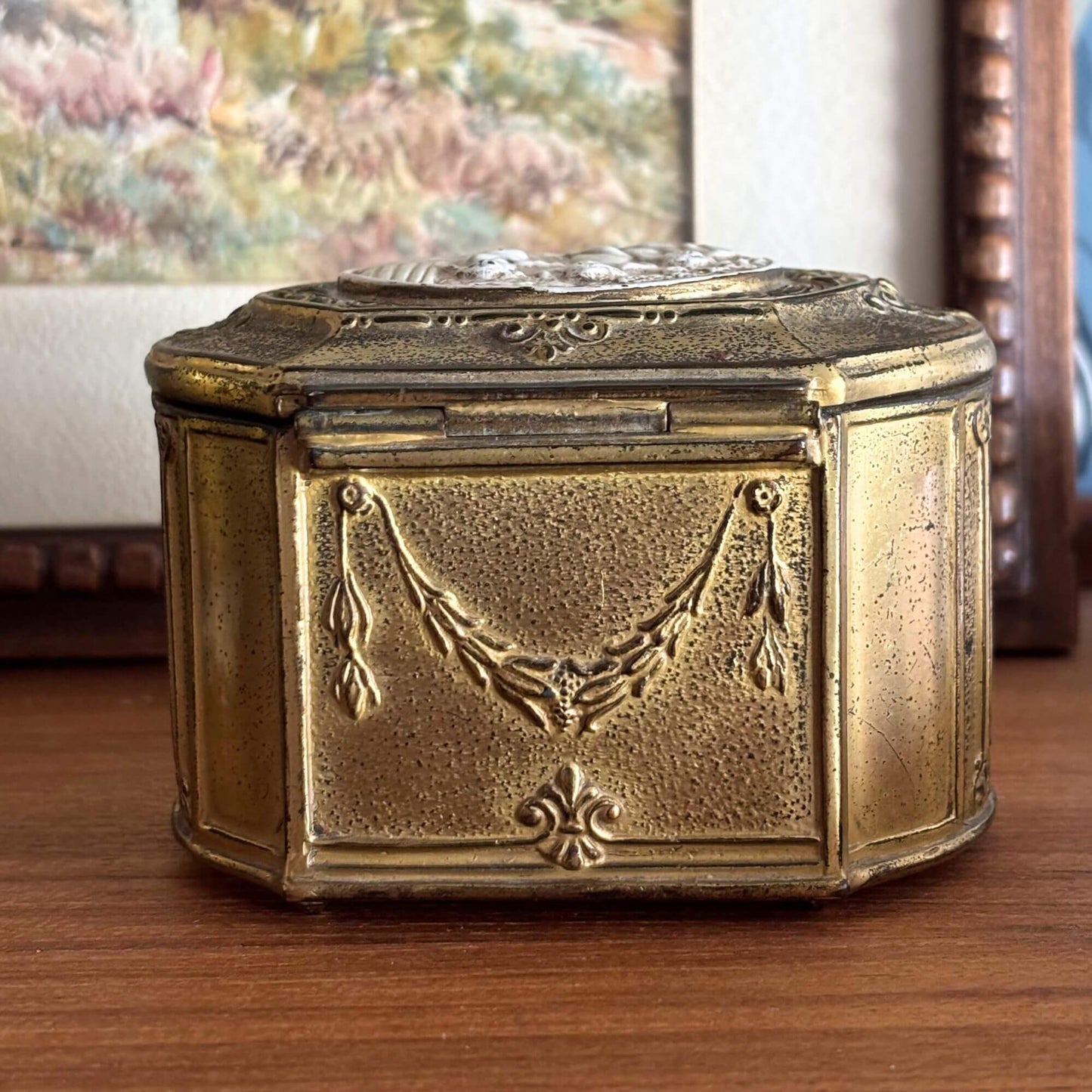 Vintage Gold Metal French style ring Casket Box image 2