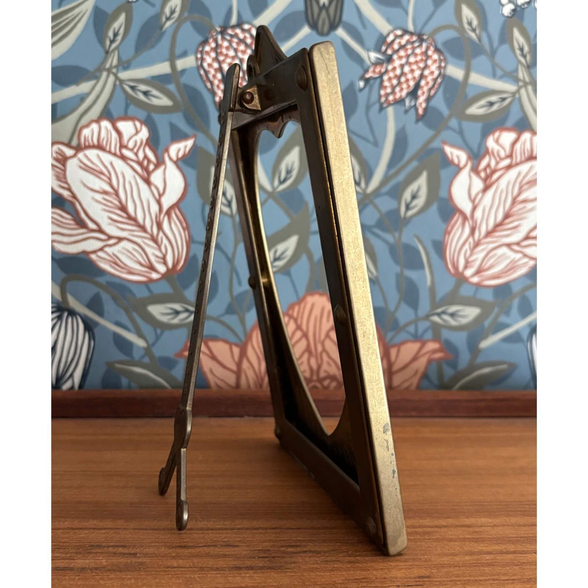 Vintage or Antique Victorian Heart Brass Frame image 3