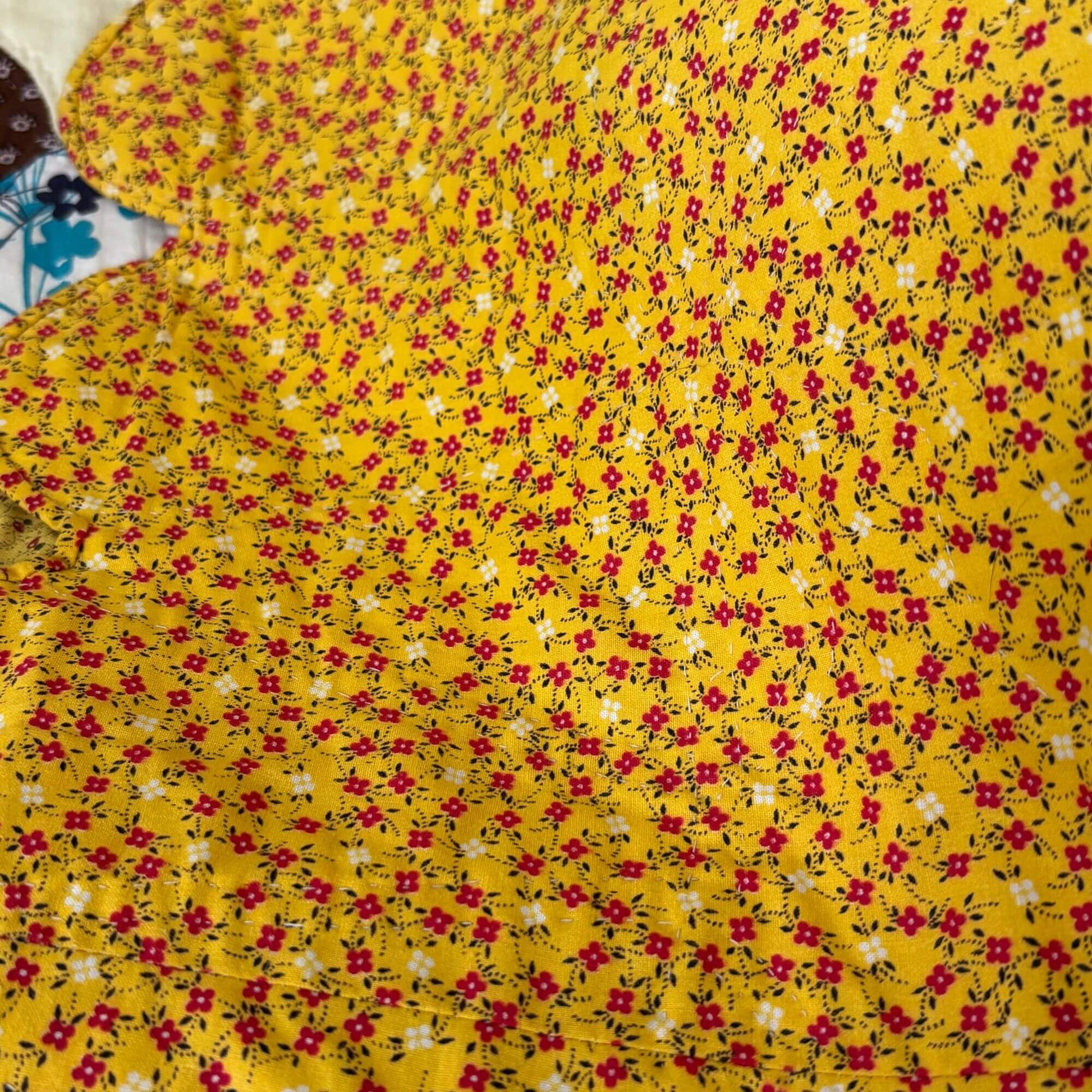 Vintage Fancy Dresden Plate 1960 Handmade Quilt image 6