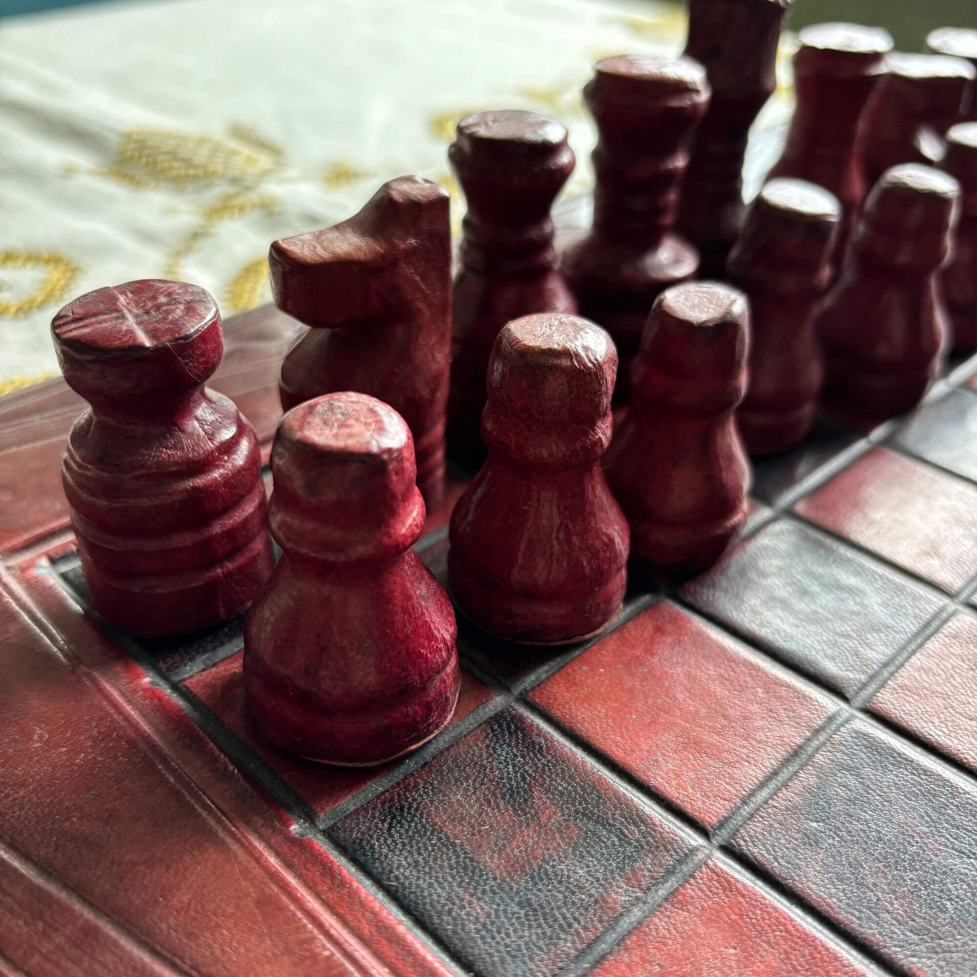 Vintage Hand Tooled Leather Chess Set Burgundy & Black image 4