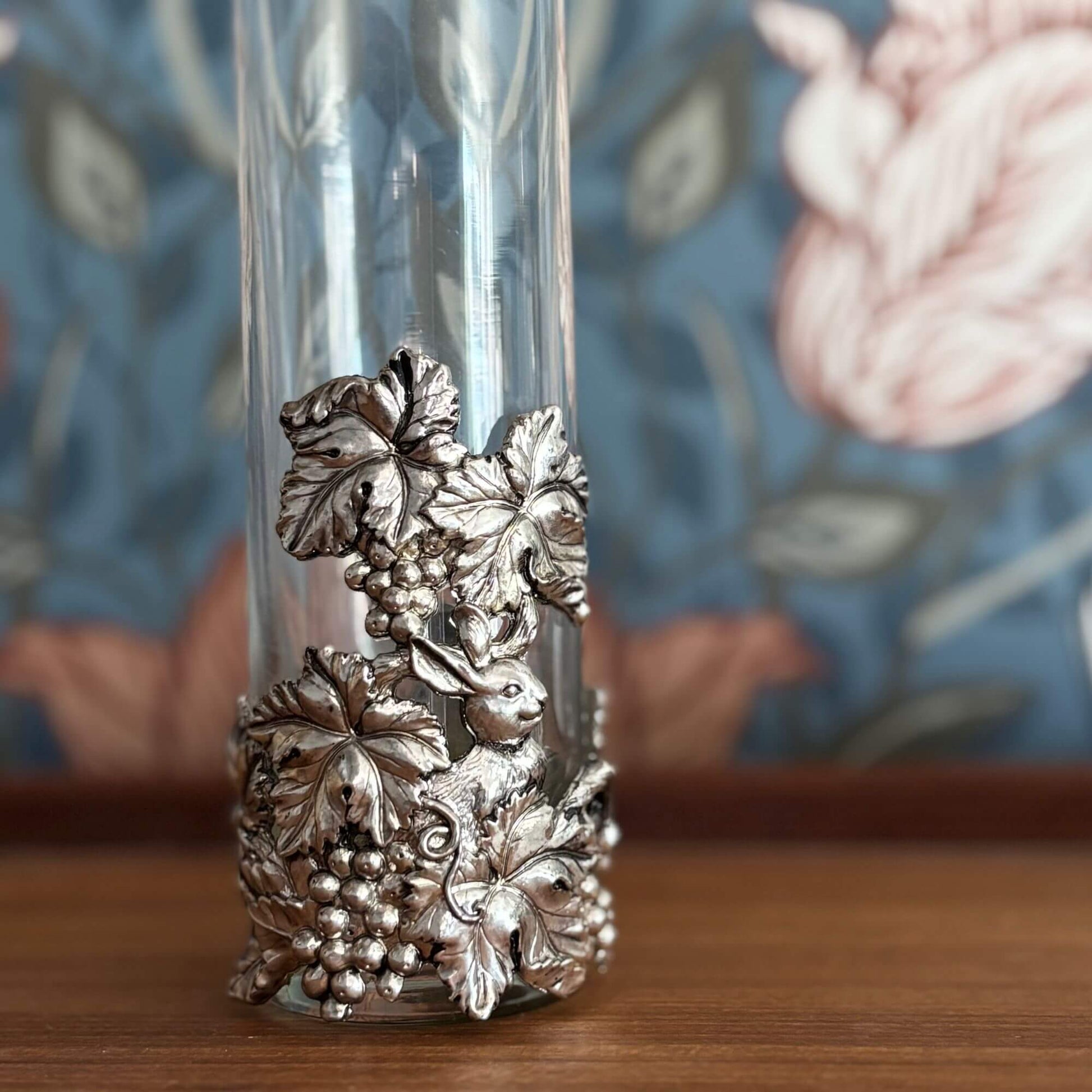 Vintage Arthur Court Glass Vase w/ Bunnies Rabbits image 2