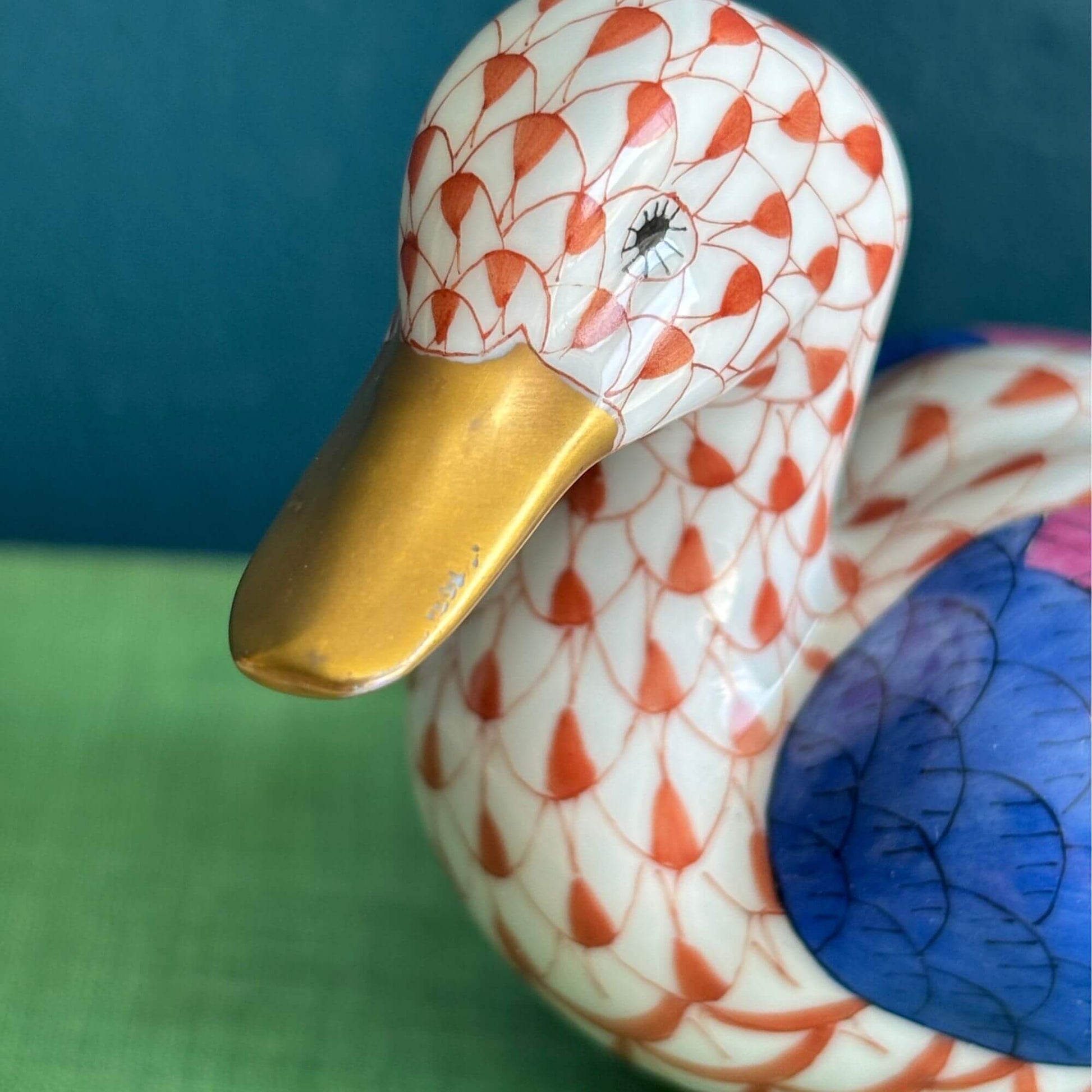 Herend Rust Orange fishnet Baby & Mama Duck Figurine image 3