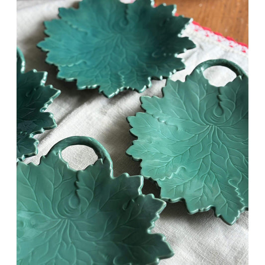 Vintage Green Leaf Plates Set of 4 with Handles image 0