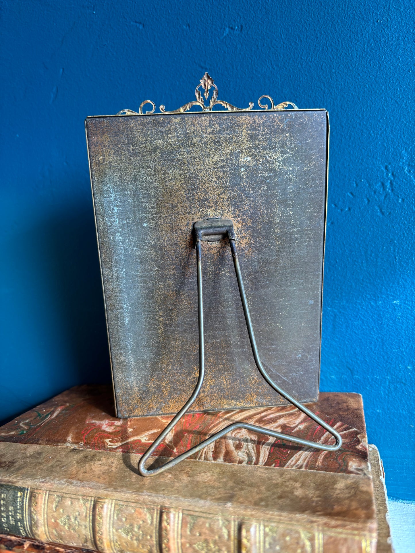 Antique Gold European Frame