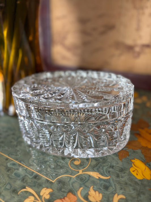 Large Stunning Crystal Lidded Dresser Jar