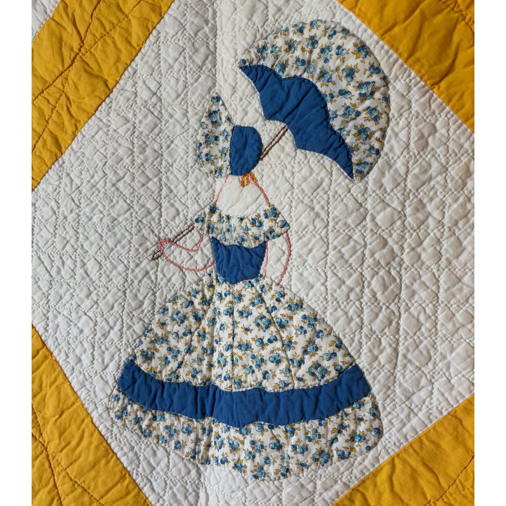 Vintage Colonial Ladies Handmade Quilt 1930's image 4
