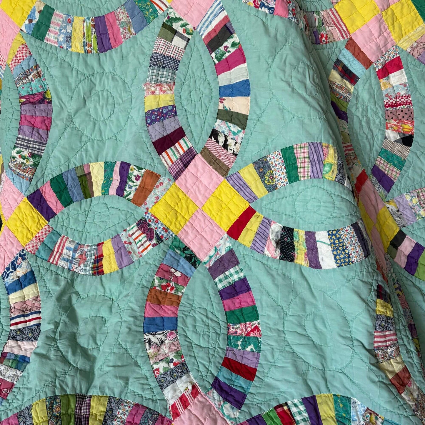 Vintage Double Wedding Ring Handmade Quilt image 2