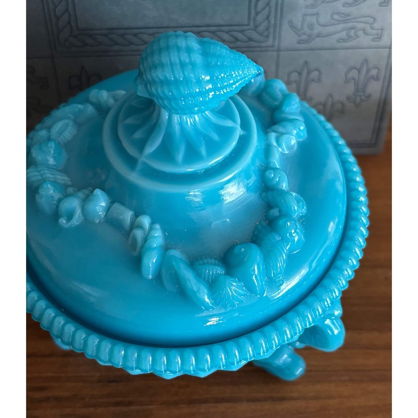 French Portieux Vallerysthal Opaline Glass Shell & Dragons Lidded Dish image 3