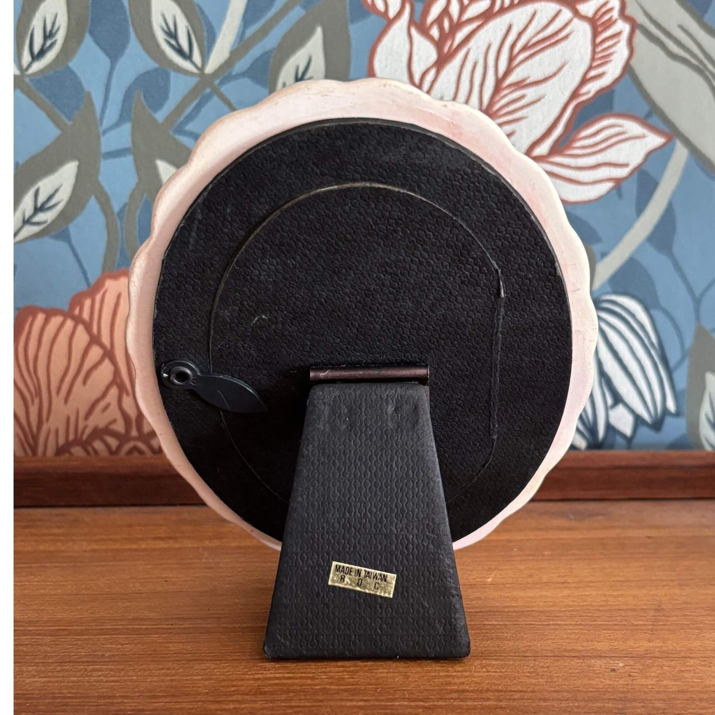 Vintage Scalloped Ceramic Crazed Floral Frame image 2