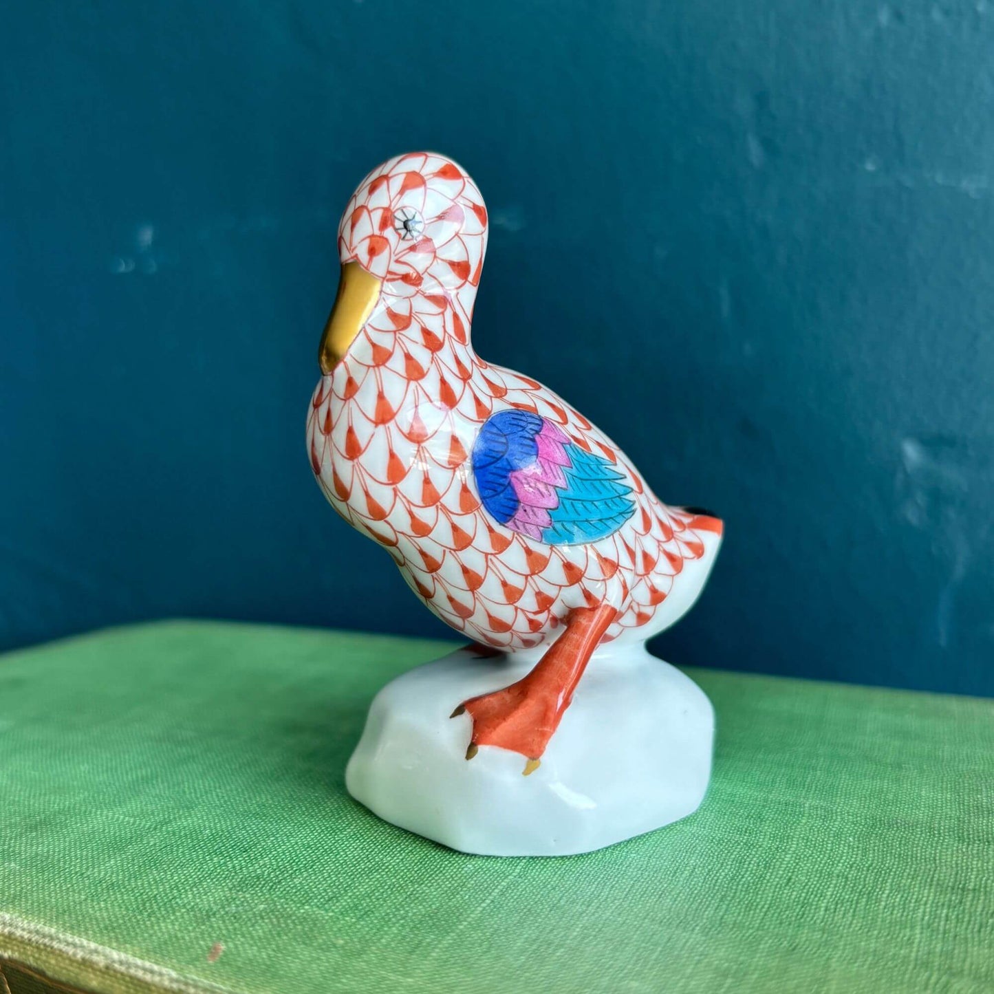 Herend Rust Orange fishnet Baby & Mama Duck Figurine - Baby image