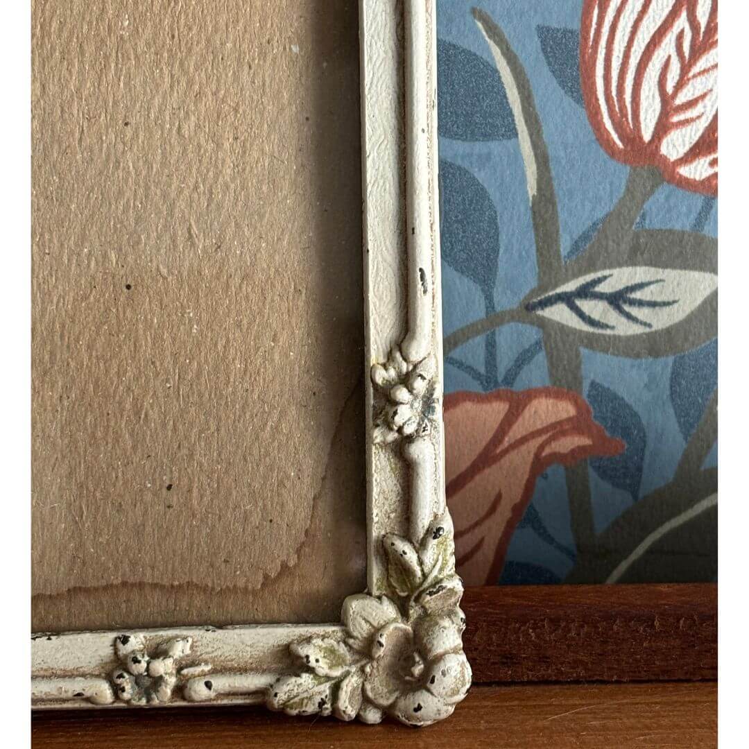 Antique Cast Iron Cream Floral Frame 4 x 6" - Image 2
