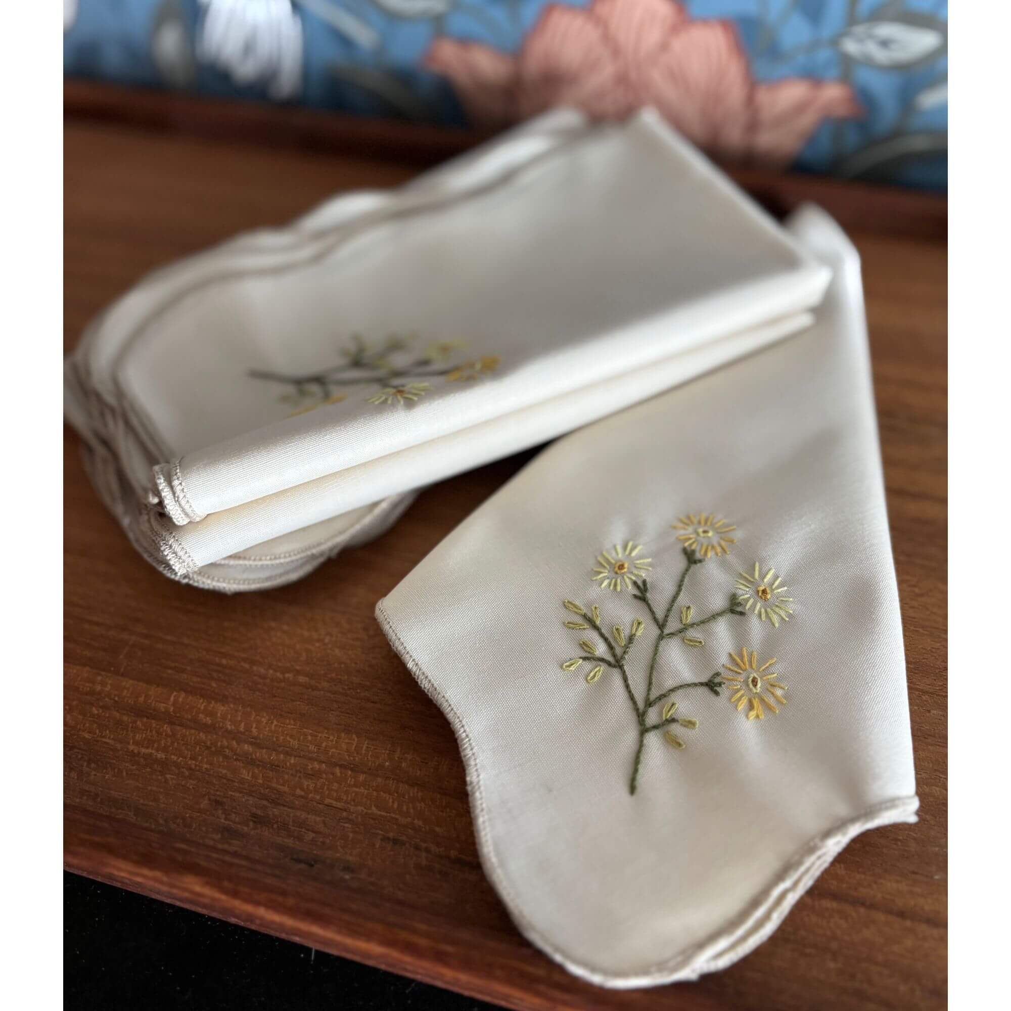 Vintage Hand Embroidered Daisy Napkins Set of 5 - Image 2