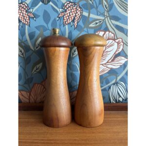 Vintage Italian Teak Salt & Pepper Shakers Garantito Tre Spade