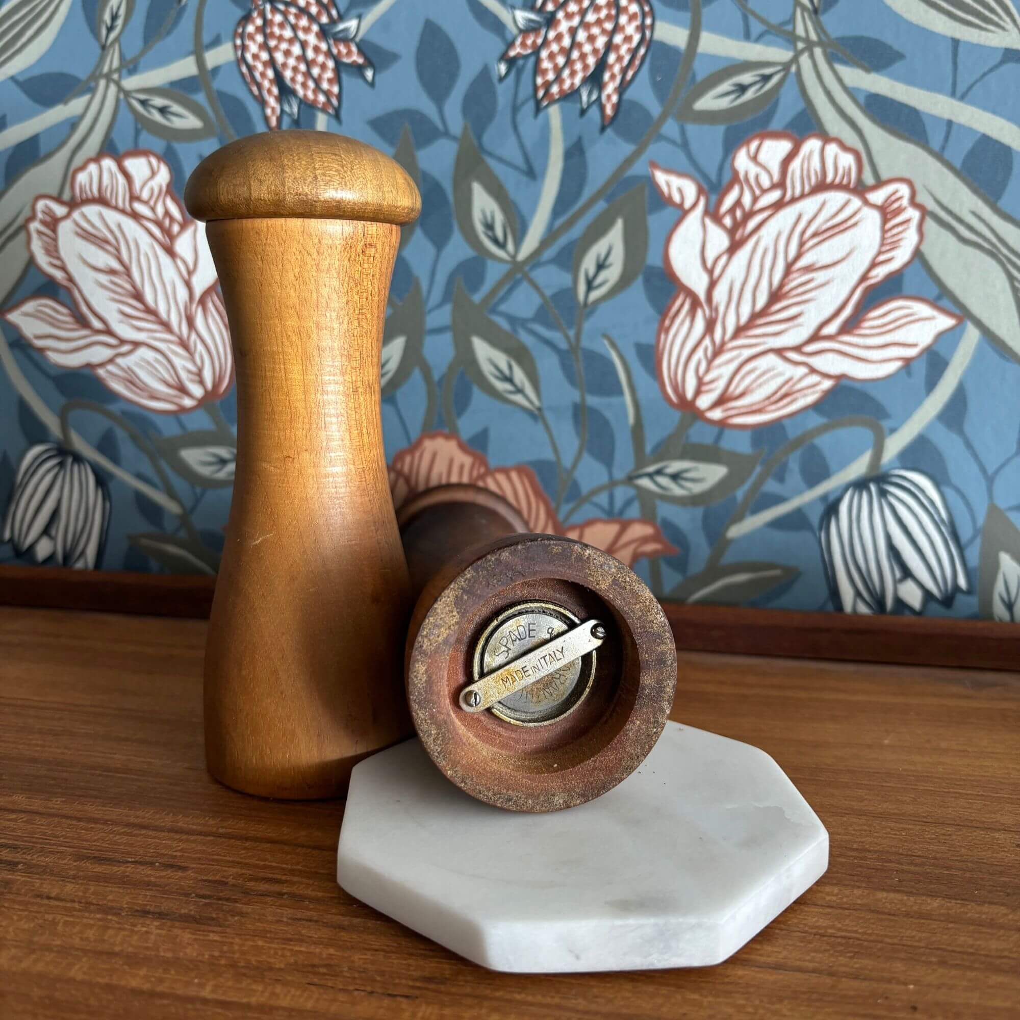 Teak Salt & Pepper Shakers Made in Italy by Garantito Tre Spade - Image 3
