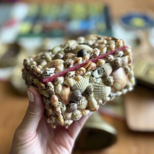 vintage shell box