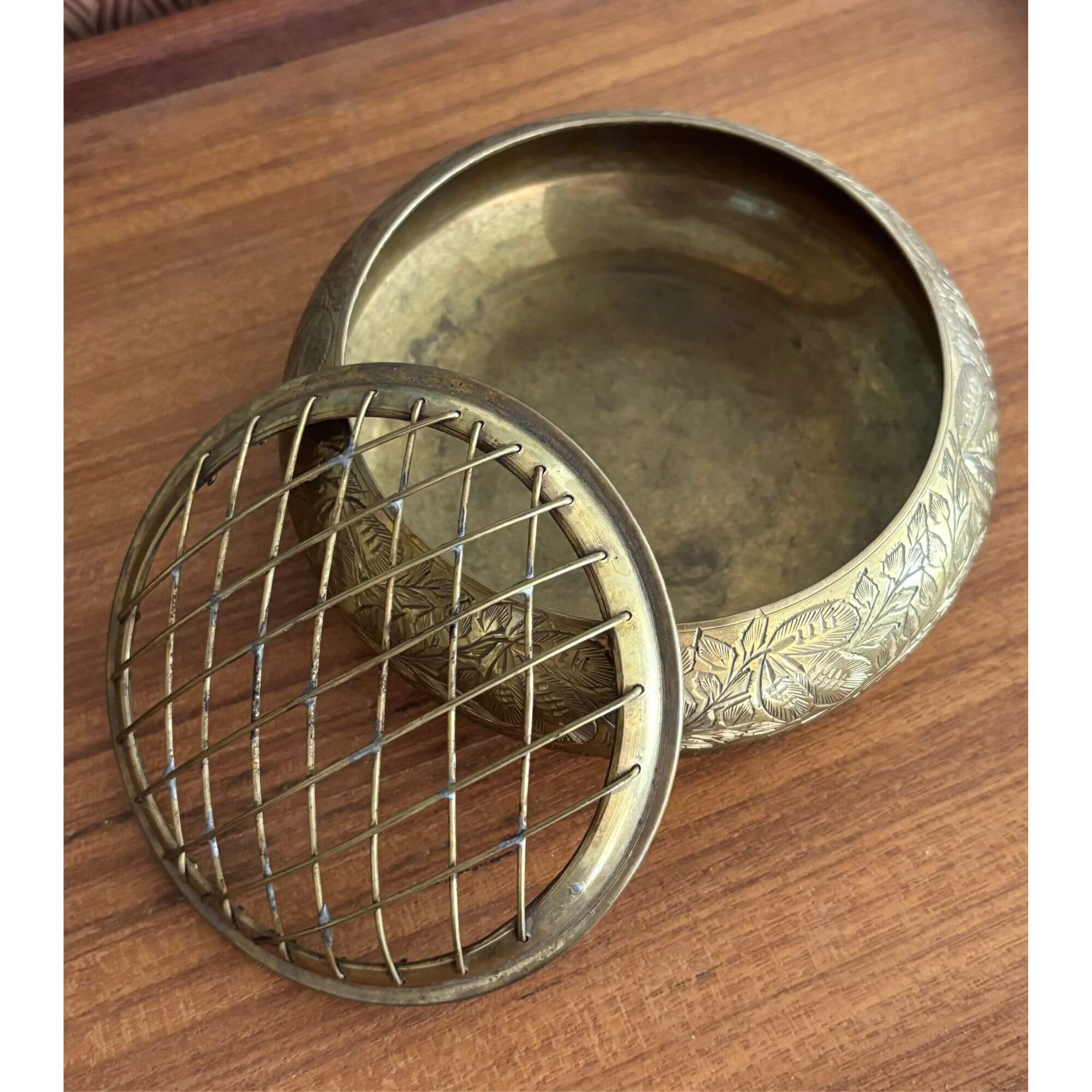 vintage brass flower frog