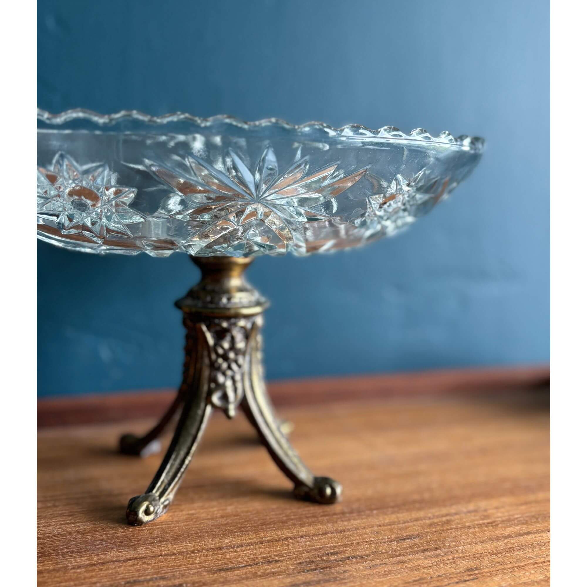vintage crystal pedestal dish