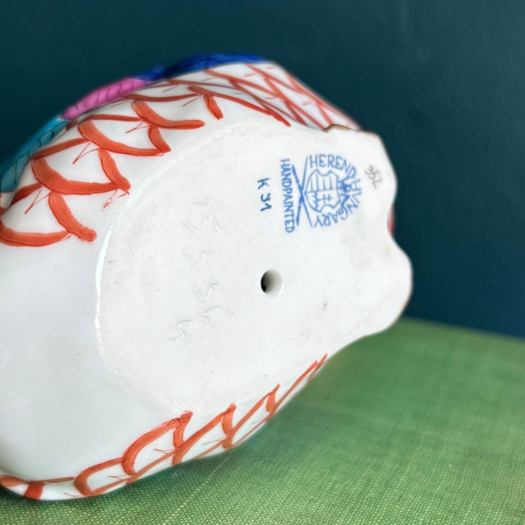Herend rust fishnet duck